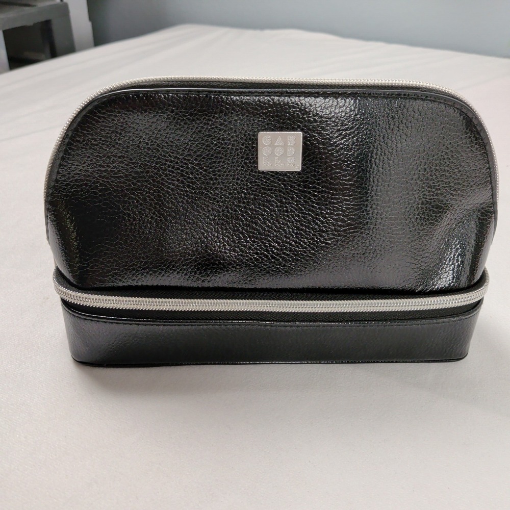 Caboodles Black Pebbled Faux Leather Dual Compartment Jewelry Makeup Bag Organiz